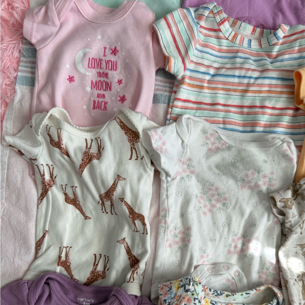 Assorted Baby Onesies Set x17 +1 short 0-3 months - Picture 5 of 6